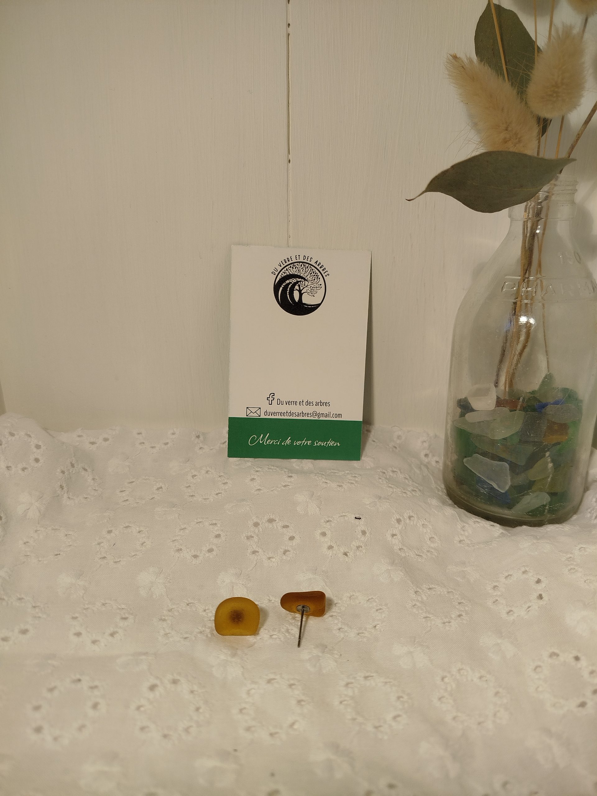 Puces d’oreilles en verre poli – Image 5